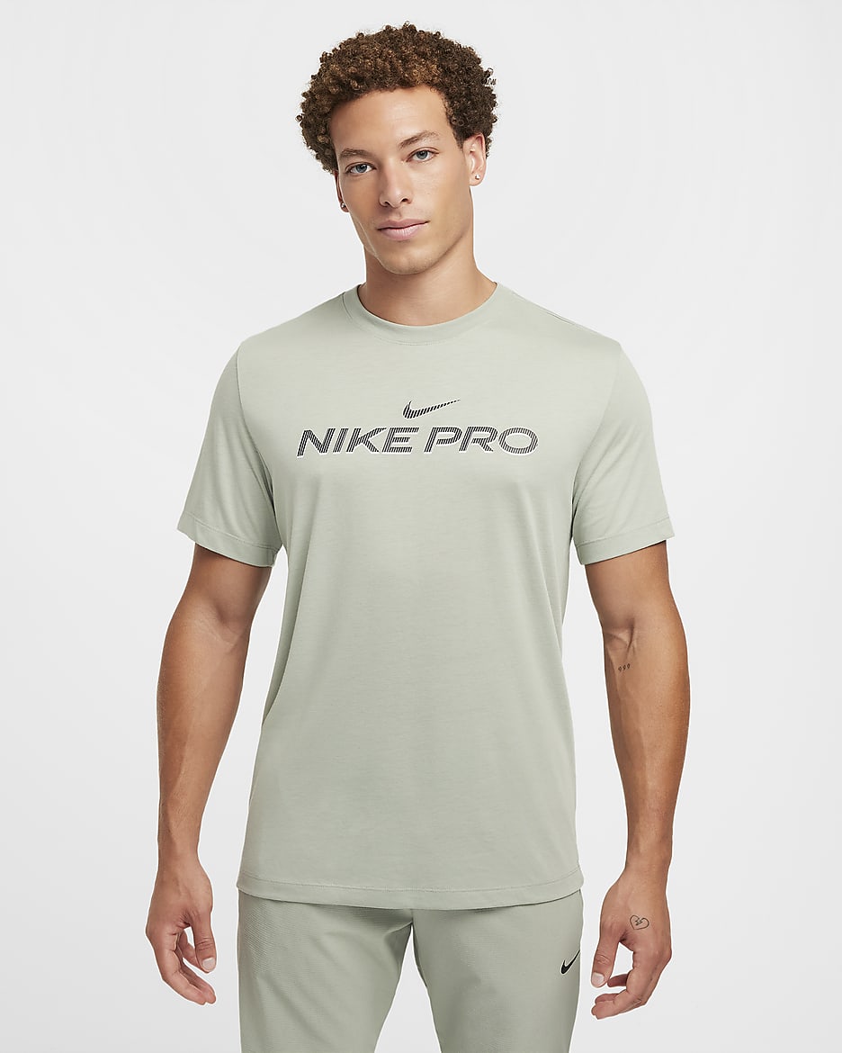 Nike Dri FIT Men s Fitness T Shirt. Nike UK